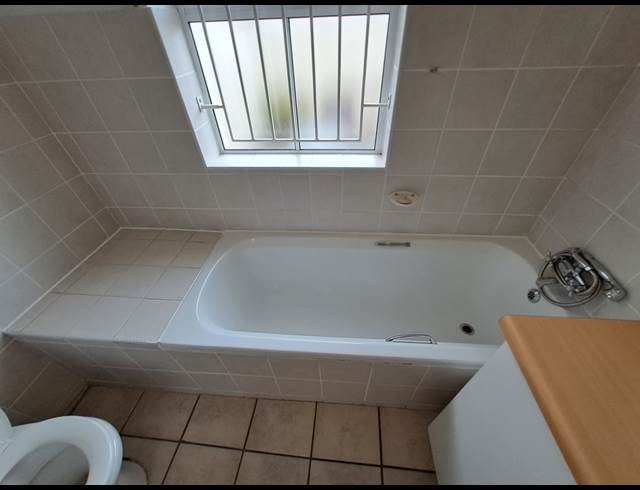 1 bed property to rent in LANGERUG