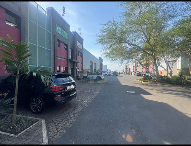 384M² WAREHOUSE TO LET IN SHAKAS HEAD