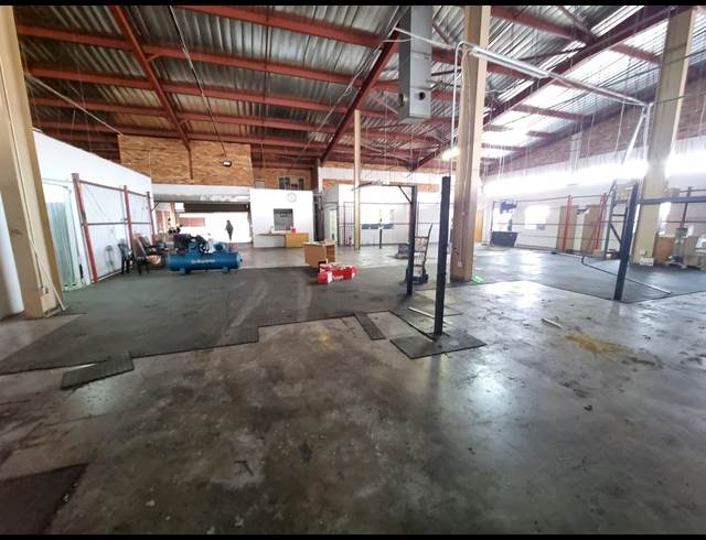 2,310M² FACTORY TO LET IN OPHIRTON