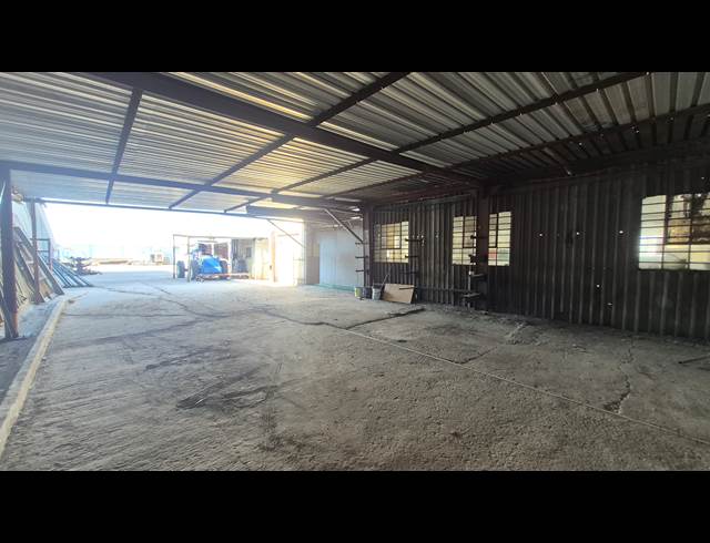 300M² FACTORY TO LET IN ANDERBOLT