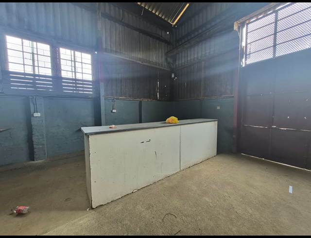 240M² WAREHOUSE TO LET IN LUIPAARDSVLEI