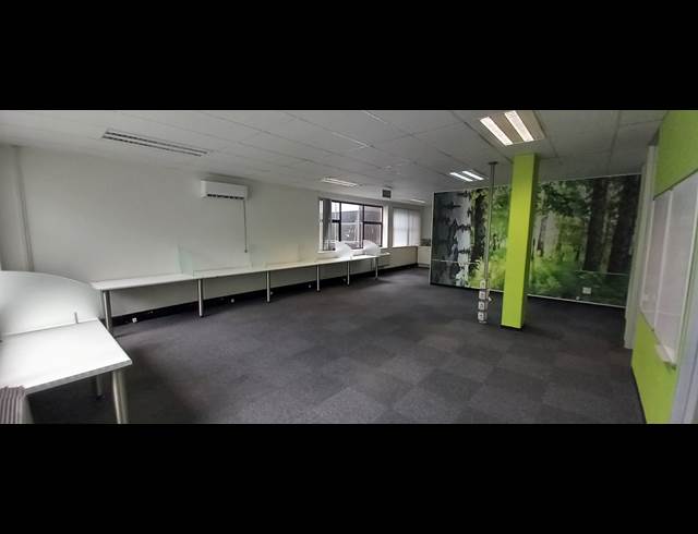 105M² OFFICE TO LET IN LONEHILL