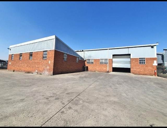 2,565M² WAREHOUSE TO LET IN ISANDO