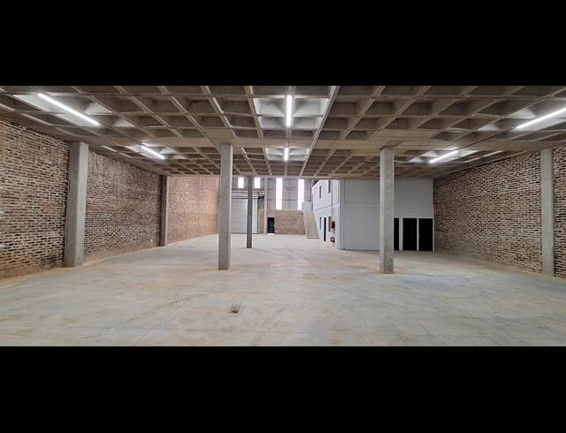 574M² WAREHOUSE TO LET IN NOOITGEDACHT