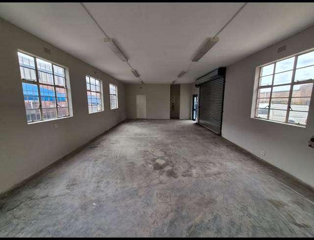 170M² WAREHOUSE TO LET IN WADEVILLE