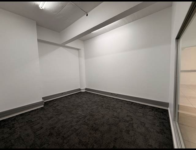 438M² OFFICE TO LET IN GREEN POINT