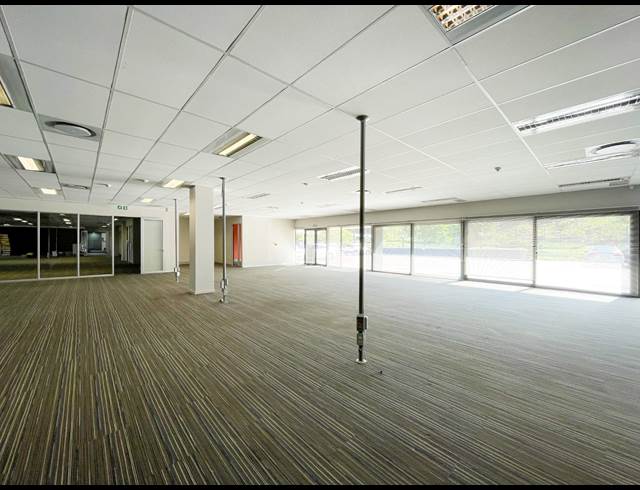 334M² OFFICE TO LET IN WESTVILLE