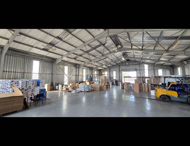 630M² WAREHOUSE TO LET IN MULDERSDRIFT