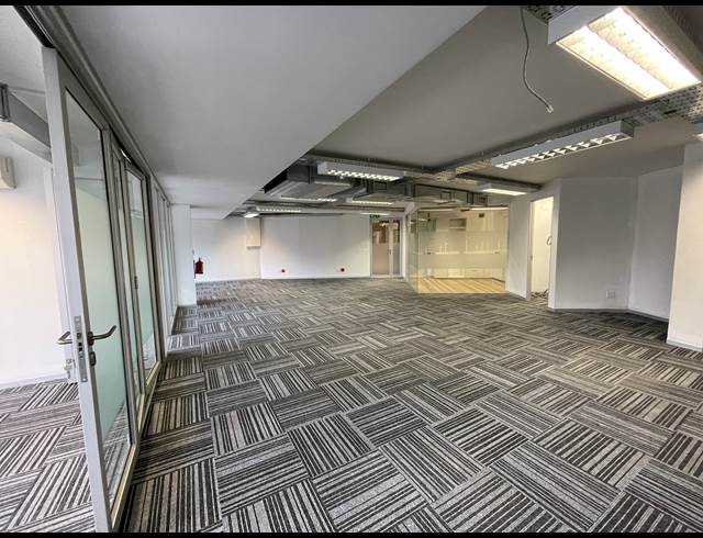 175M² OFFICE TO LET IN GARDENS