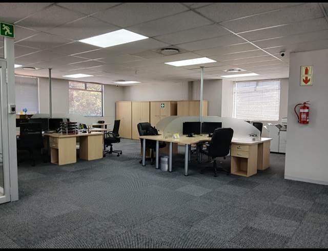 337M² OFFICE TO LET IN WESTVILLE