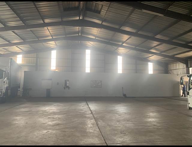 1,445M² WAREHOUSE TO LET IN ROCKY DRIFT