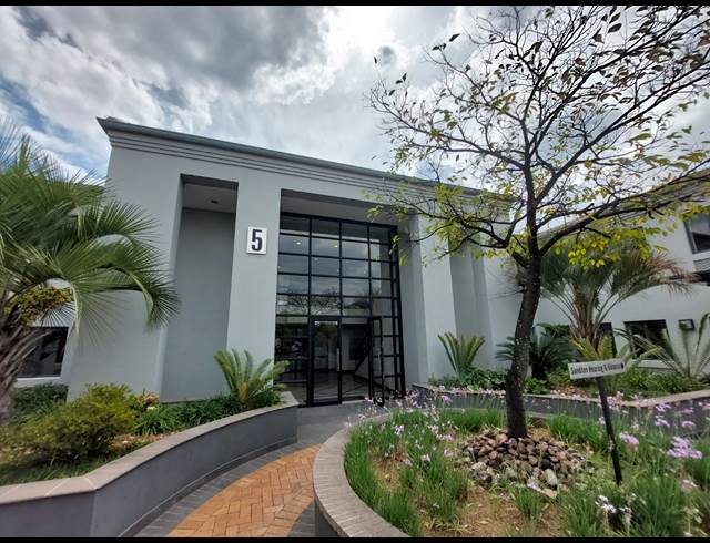 269M² OFFICE TO LET IN BRYANSTON