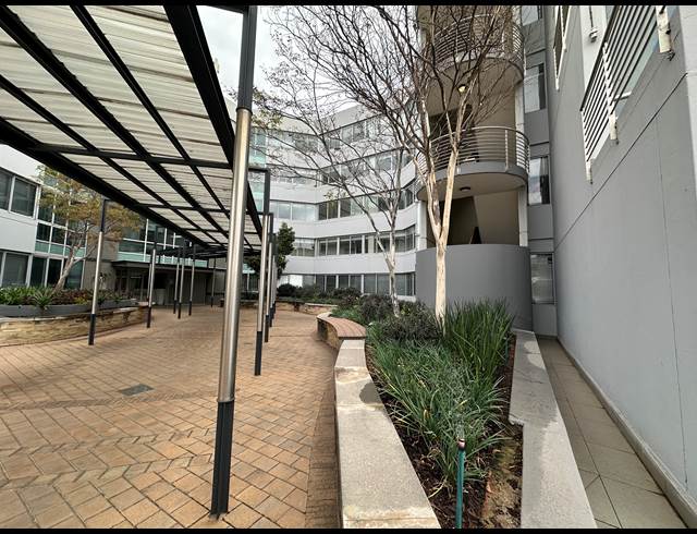 318.70M² OFFICE TO LET IN CENTURION CENTRAL