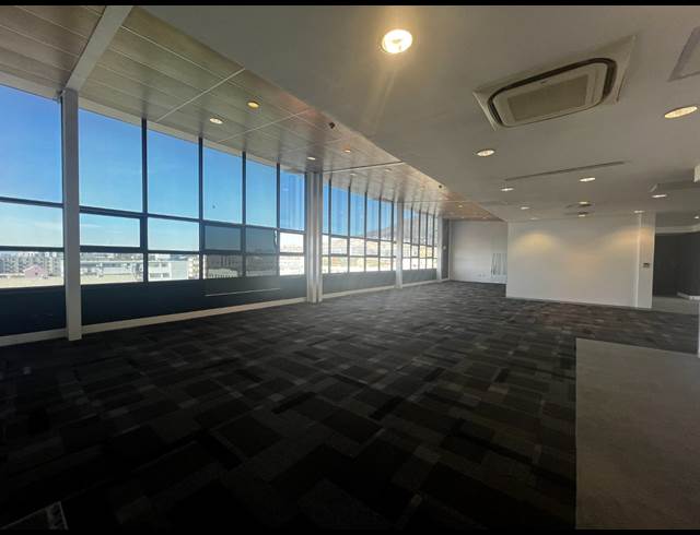 403M² OFFICE TO LET IN WOODSTOCK
