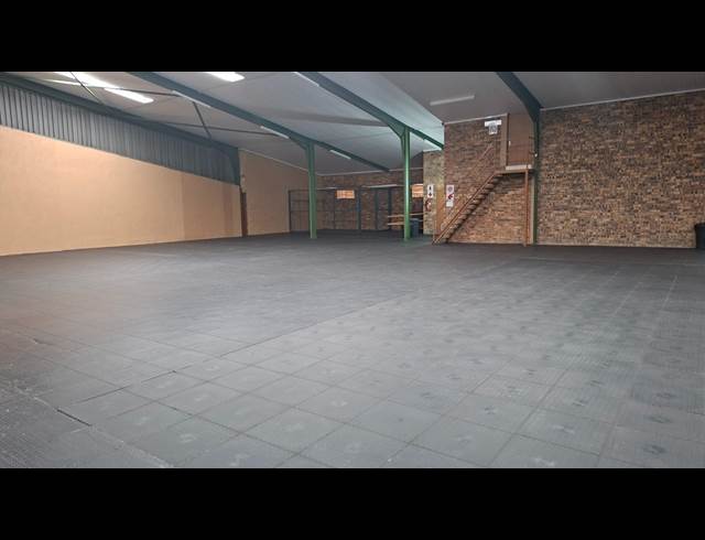 1,011M² WAREHOUSE TO LET IN NELSPRUIT INDUSTRIAL