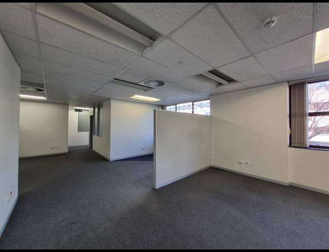 476M² OFFICE TO LET IN ROSEBANK