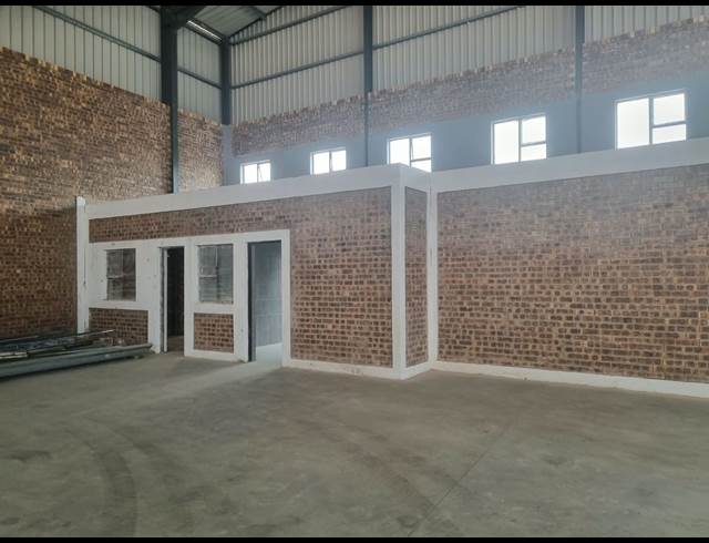 1,416M² WAREHOUSE TO LET IN RIVERSIDE INDUSTRIAL PARK