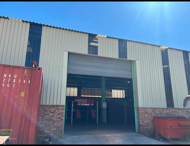 500M² WAREHOUSE TO LET IN SEBENZA