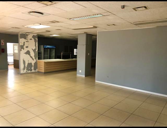 6,162M² OFFICE TO LET IN ISANDO