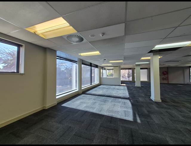 267M² OFFICE TO LET IN WAVERLEY
