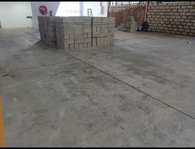 296M² WAREHOUSE TO LET IN RED HILL