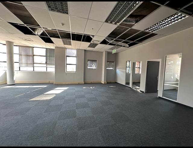 141.60M² OFFICE TO LET IN HIGHVELD TECHNOPARK