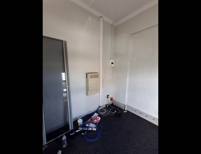 310M² OFFICE TO LET IN VINCENT