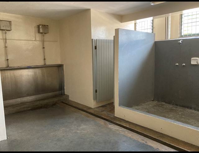 1,370M² WAREHOUSE TO LET IN WESTMEAD