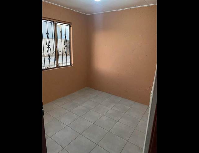 3 BEDROOM PROPERTY TO RENT IN PROTEA GLEN EXT