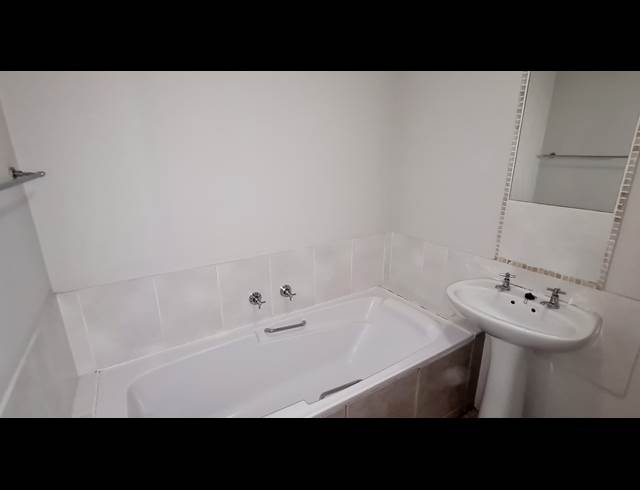 2 bed property to rent in MUIZENBERG