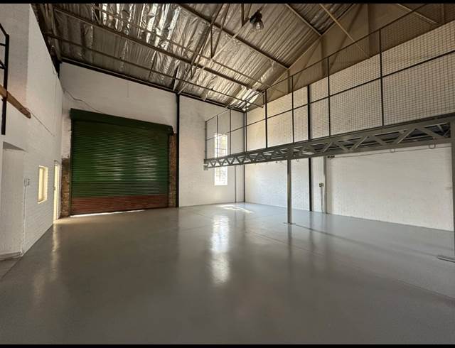 229M² WAREHOUSE TO LET IN HALFWAY HOUSE