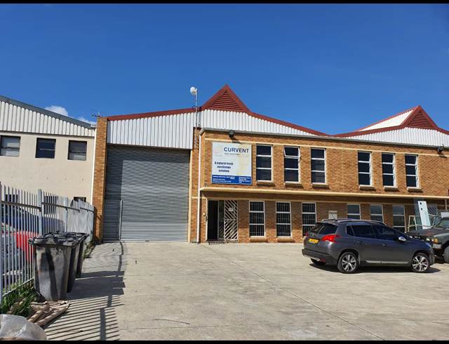 375M² WAREHOUSE TO LET IN RACING PARK
