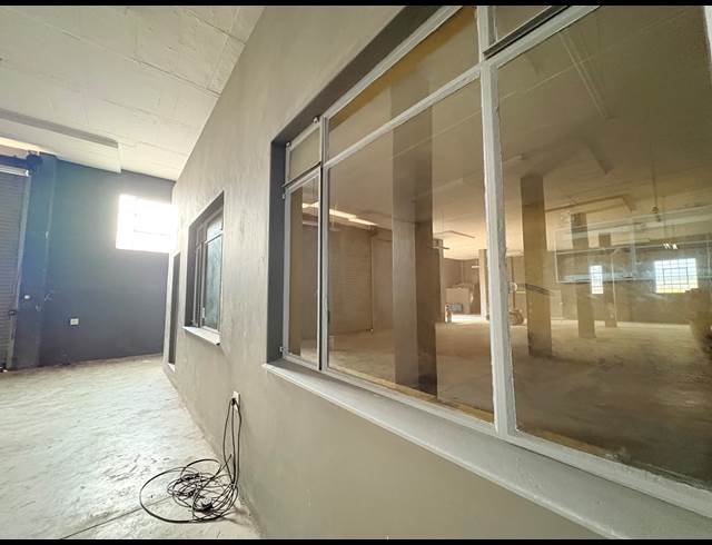 545M² WAREHOUSE TO LET IN DURBAN CENTRAL