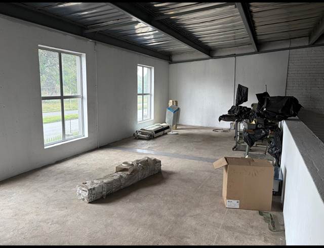 214M² WAREHOUSE TO LET IN CITY DEEP