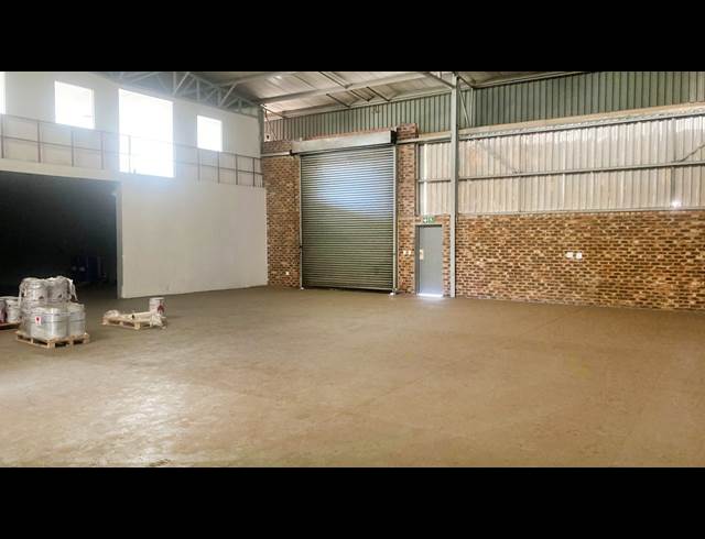 1,233M² WAREHOUSE TO LET IN LINBRO PARK