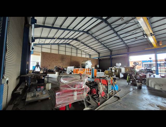 1,500M² FACTORY TO LET IN MOREHILL