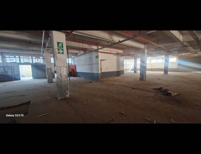 2,000M² WAREHOUSE TO LET IN SELBY