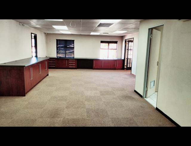 350M² OFFICE TO LET IN TYGER VALLEY