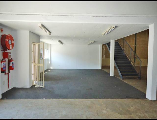 423M² WAREHOUSE TO LET IN MEADOWDALE