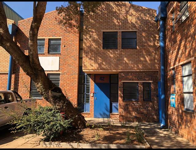 202M² WAREHOUSE TO LET IN ROBERTVILLE