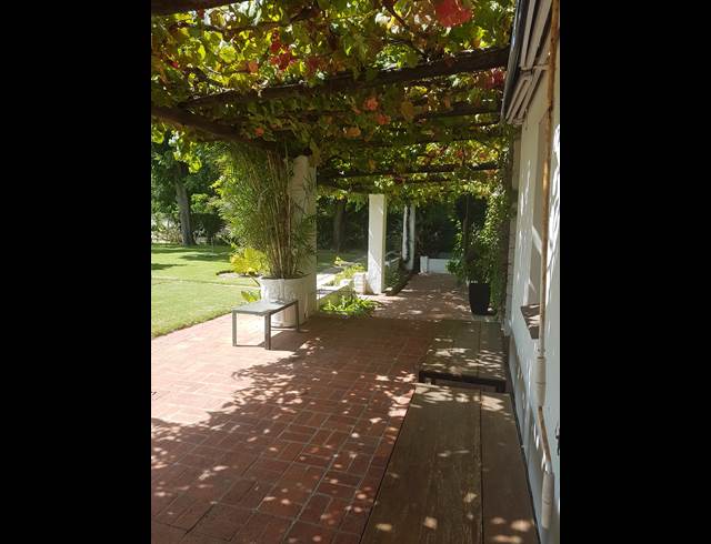 4 bed property to rent in LANGERUG