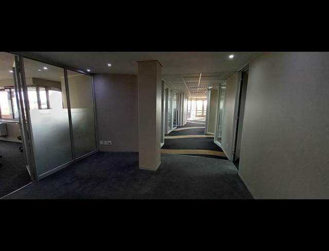 307M² OFFICE TO LET IN WOODMEAD