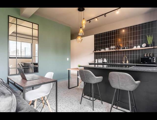 1 BEDROOM APARTMENT RENTED IN CAPE TOWN CITY CENTRE