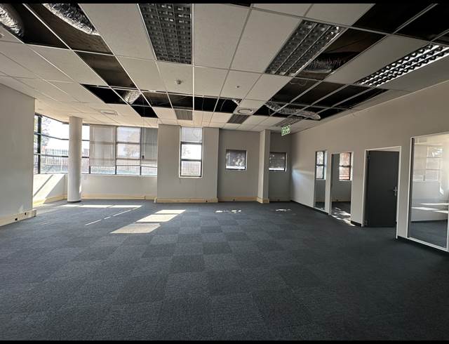 141.60M² OFFICE TO LET IN HIGHVELD TECHNOPARK