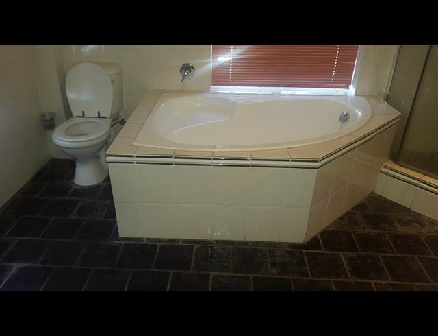 1 bed property to rent in LANGERUG