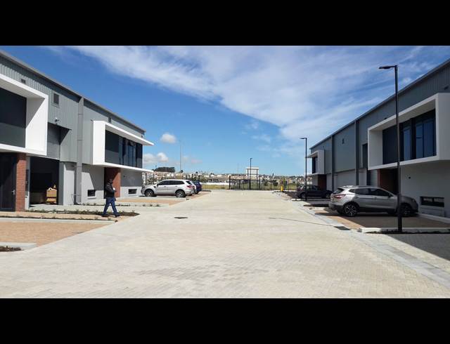 332M² WAREHOUSE TO LET IN KRAAIFONTEIN INDUSTRIA