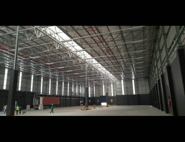4,353M² WAREHOUSE TO LET IN ISANDO