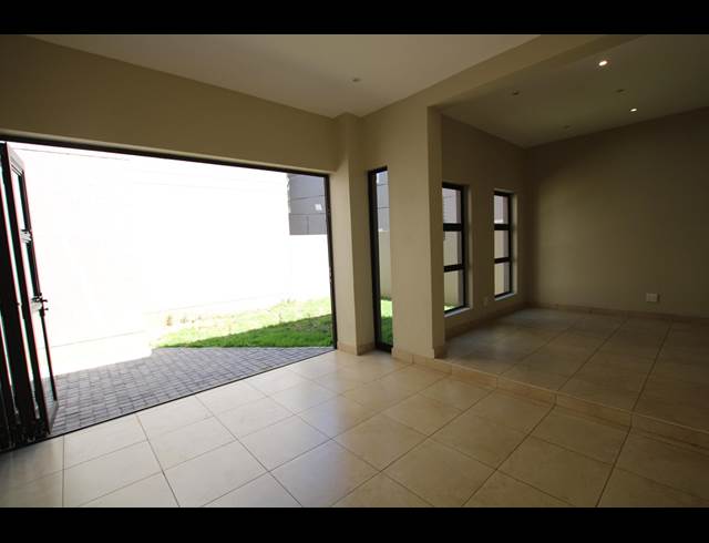 5 BEDROOM HOUSE TO LET IN GLENHAZEL