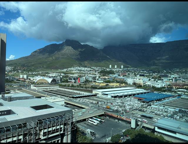 263M² OFFICE TO LET IN FORESHORE