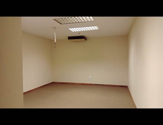 5,200M² WAREHOUSE TO LET IN HERIOTDALE